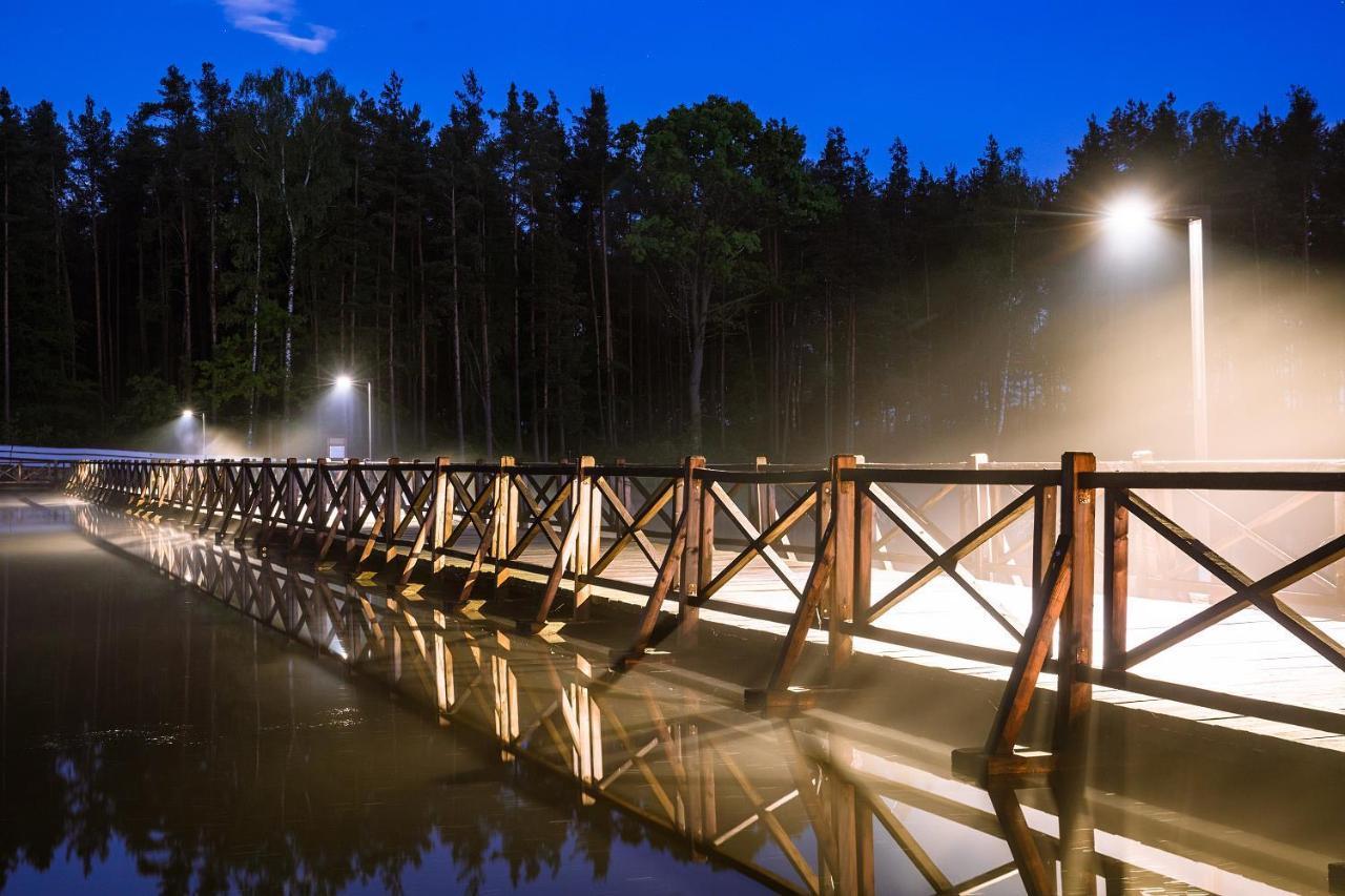 Debowy Dwor Hotel Ruda Rozaniecka Bagian luar foto