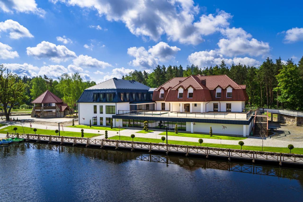 Debowy Dwor Hotel Ruda Rozaniecka Bagian luar foto