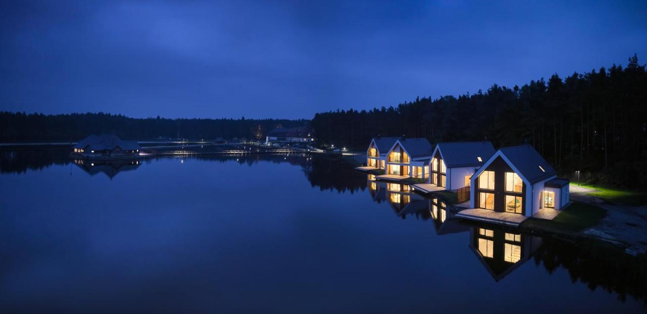 Debowy Dwor Hotel Ruda Rozaniecka Bagian luar foto