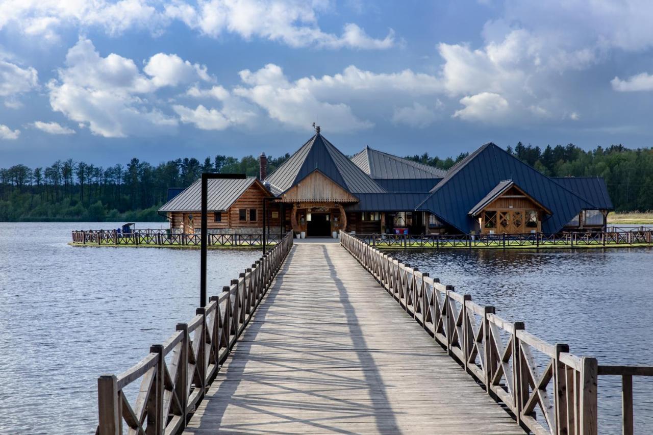 Debowy Dwor Hotel Ruda Rozaniecka Bagian luar foto