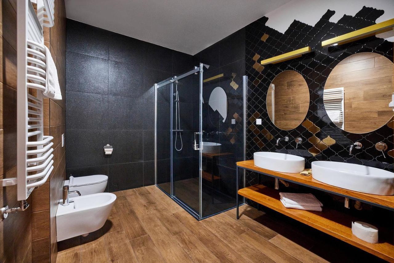 Debowy Dwor Hotel Ruda Rozaniecka Bagian luar foto