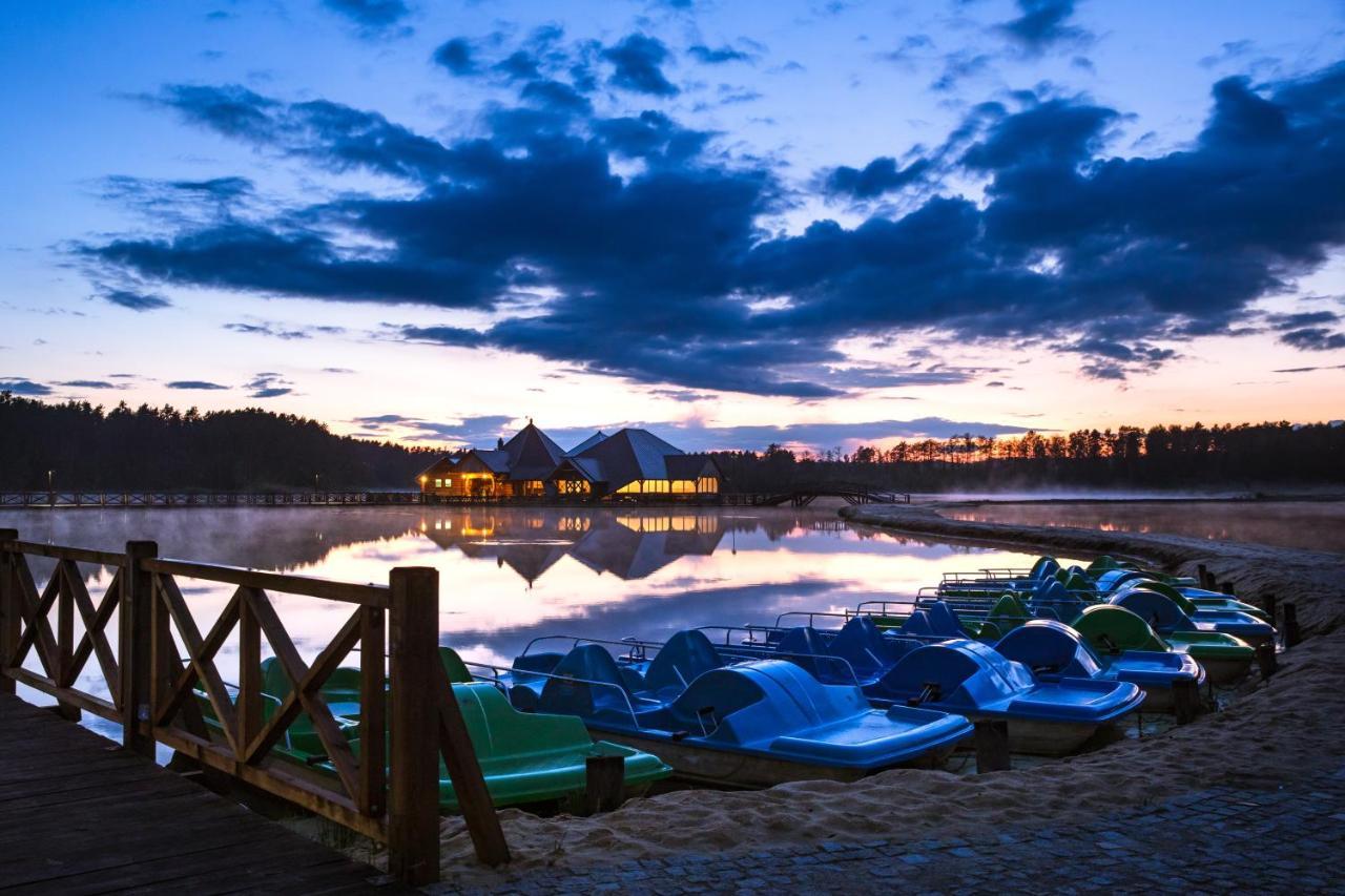 Debowy Dwor Hotel Ruda Rozaniecka Bagian luar foto